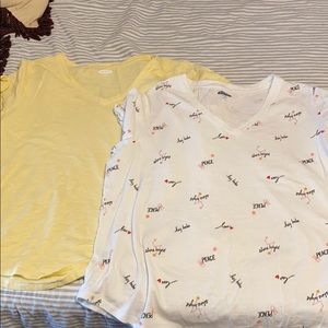 Old Navy tees set of 2